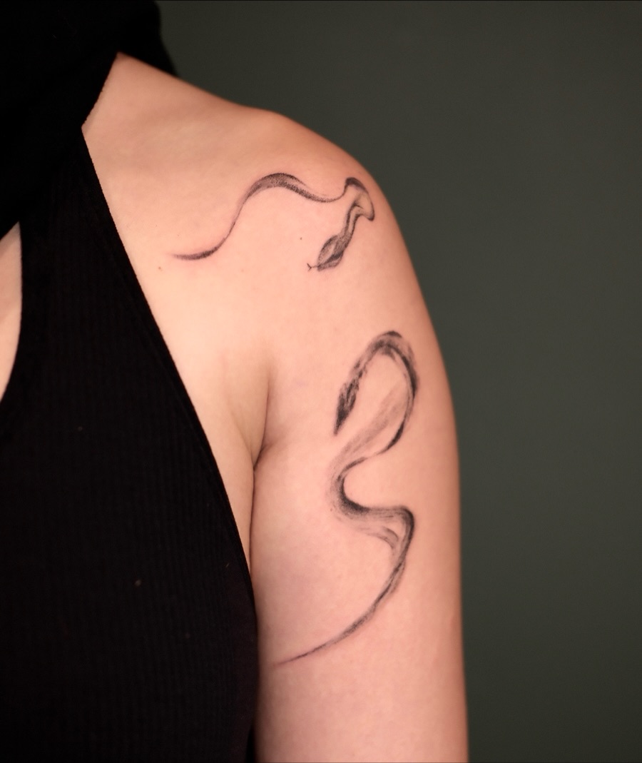 Tattoo by @snappy.dots — illustrative, blackwork