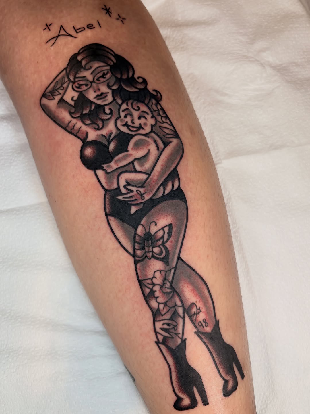 Tattoo by @juliatat2 โ american_traditional, illustrative