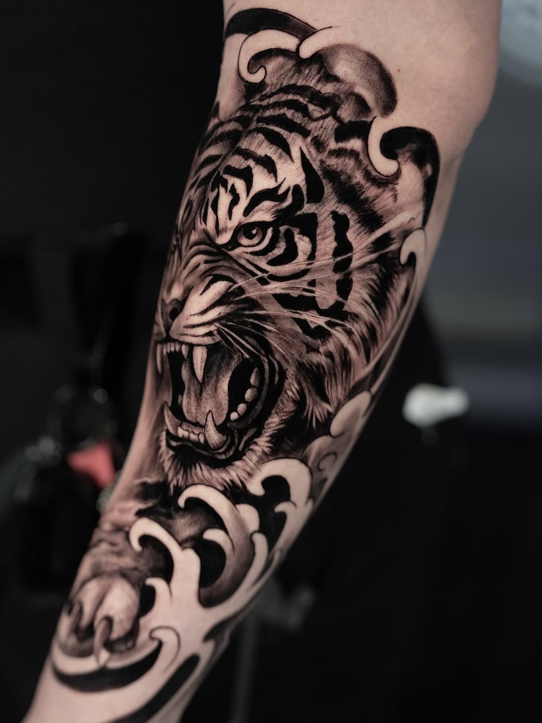 Tattoo by @iddy_sdt — blackwork, realism