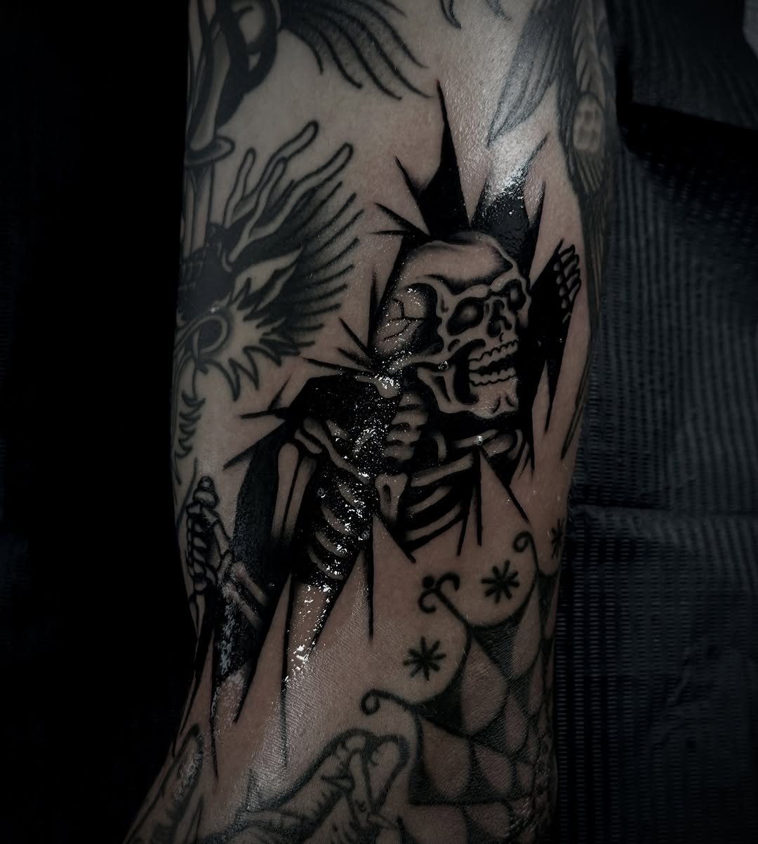 Tattoo by @tatslingingslasher — american_traditional, blackwork