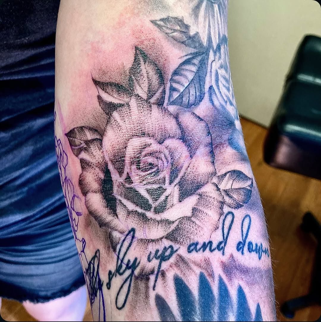 Tattoo by @rui_tattoo — black_and_grey, lettering_script
