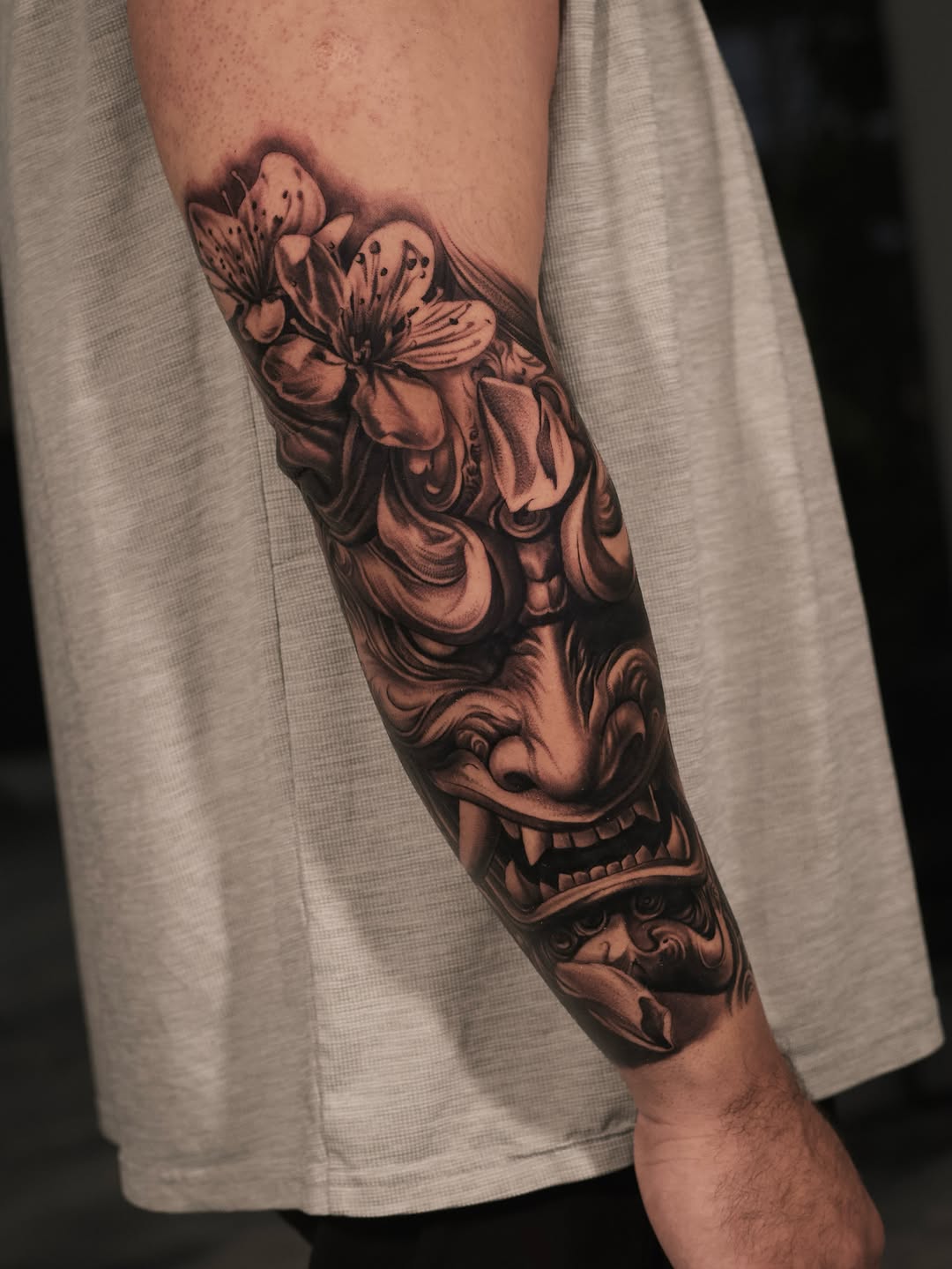 Tattoo by @reyolivarestattoos โ japanese_irezumi, black_and_grey