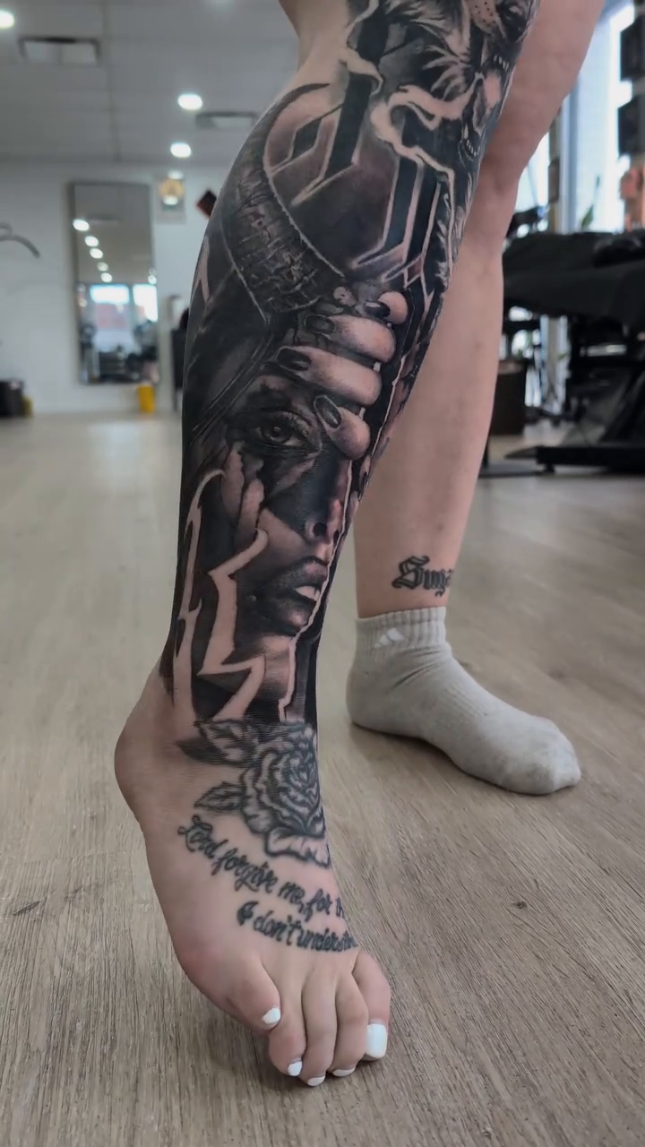 Tattoo by @alex.capatina.tattoos โ black_and_grey, realism