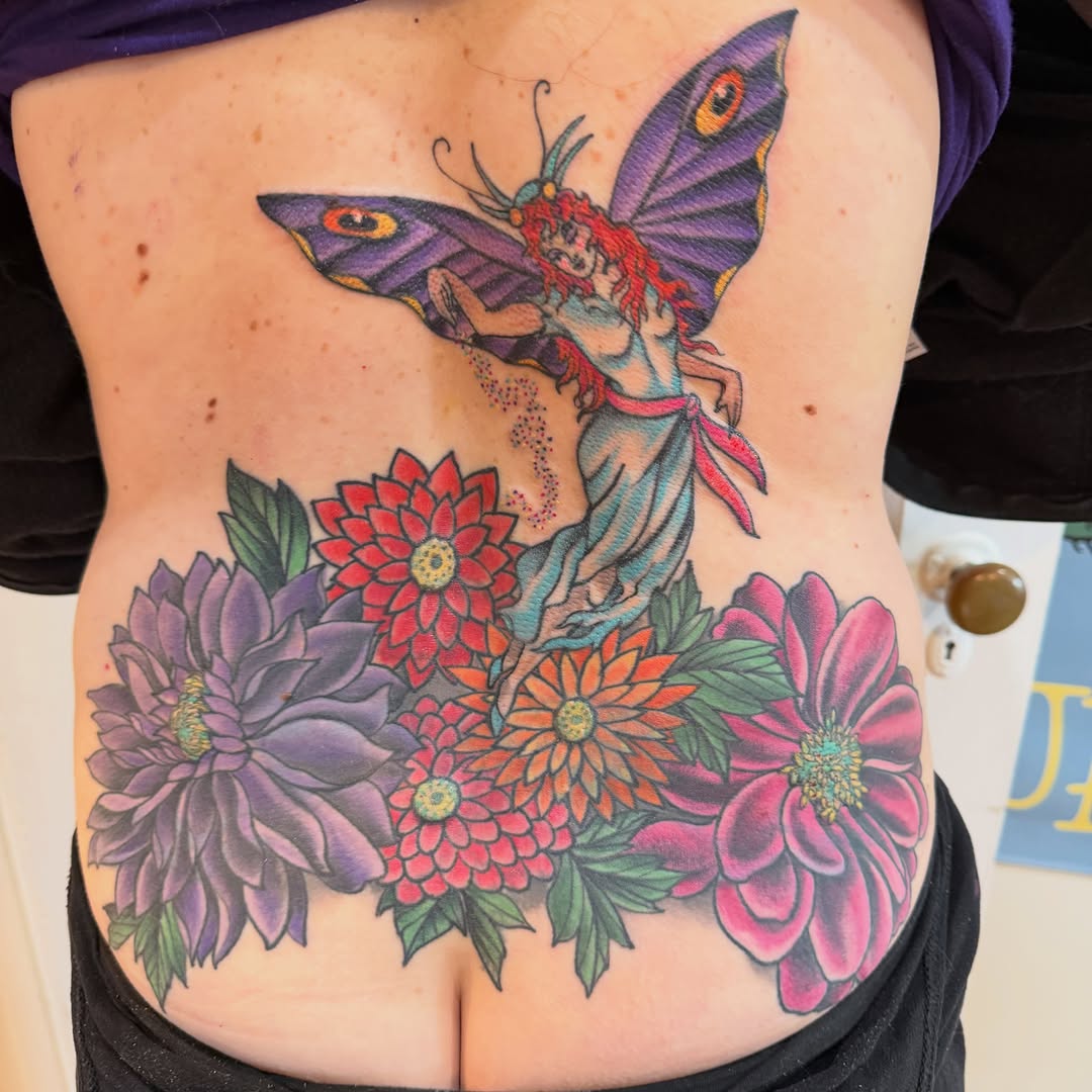 Tattoo by @laurak_musiccitytattoo — illustrative, neo_traditional
