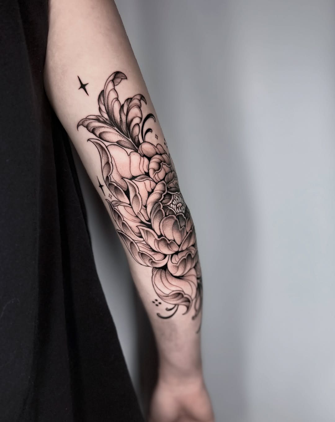 Tattoo by @kathrynsemusart — black_and_grey