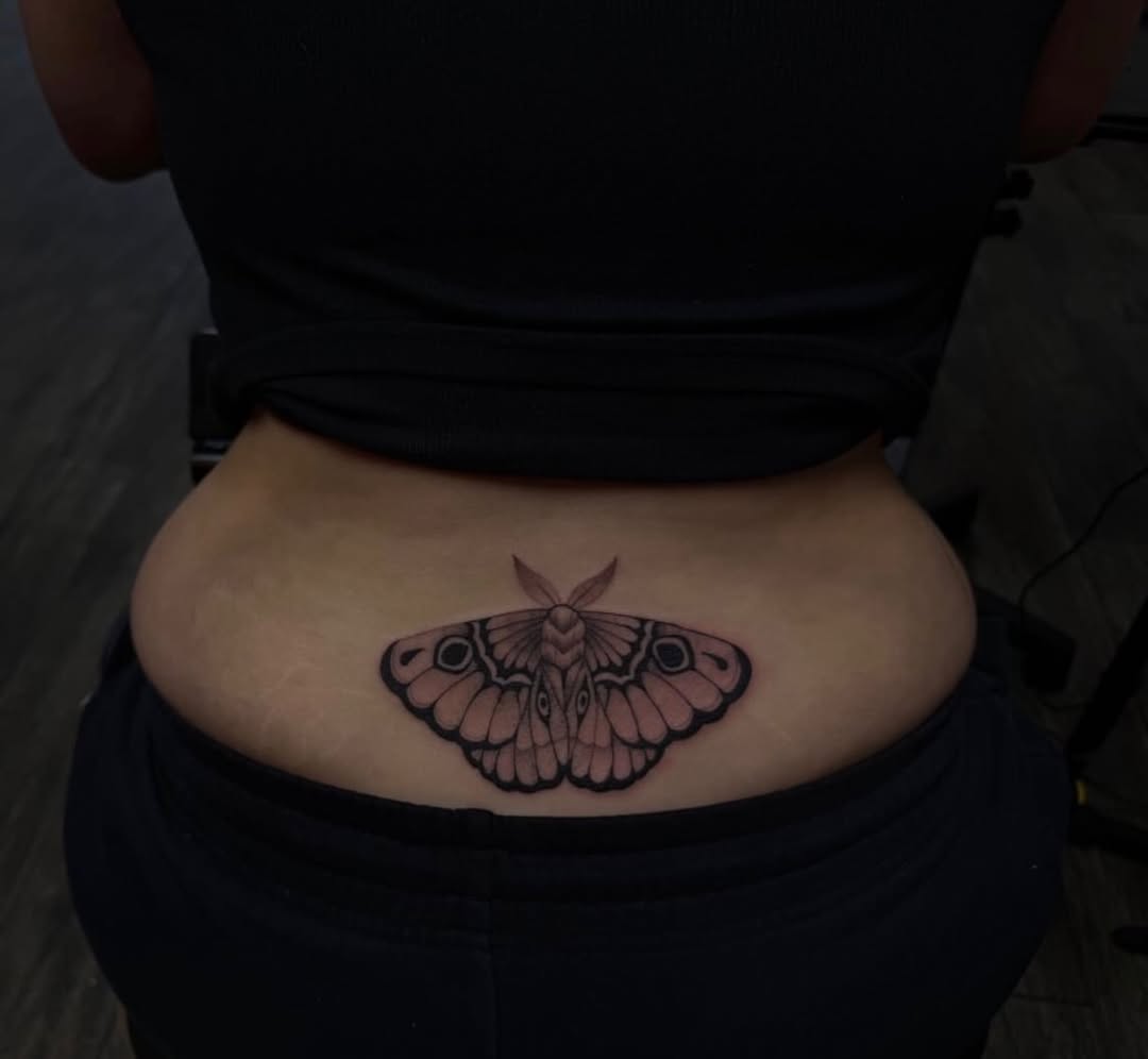 Tattoo by @elijahtats โ black_and_grey