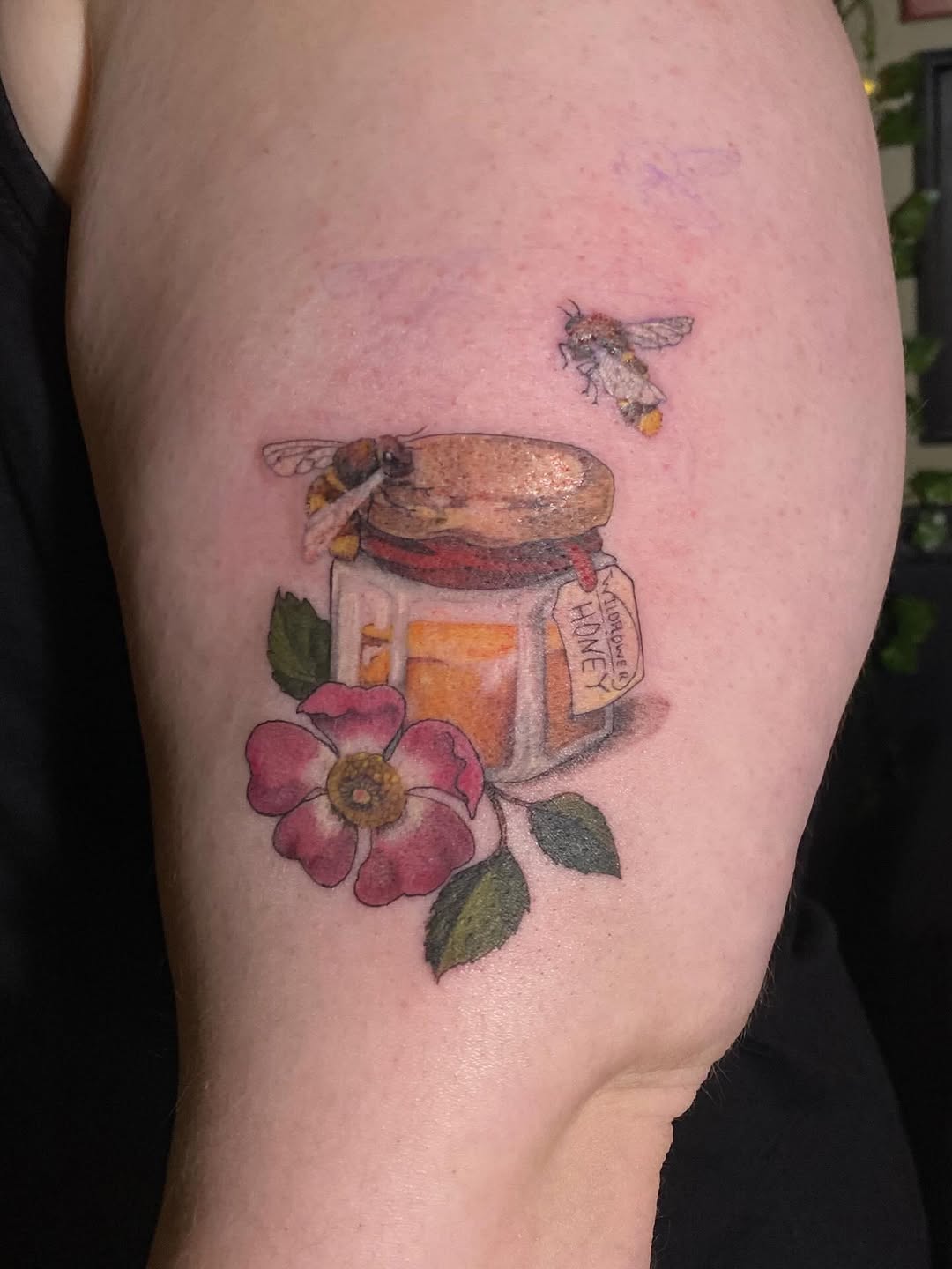 Tattoo by @_unfreakish_ — realism
