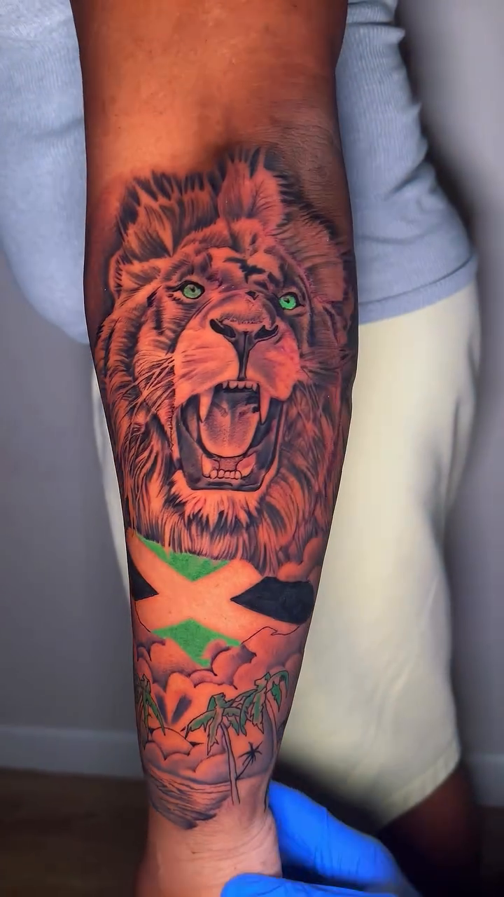 Tattoo by @mawlo1nk — realism, black_and_grey
