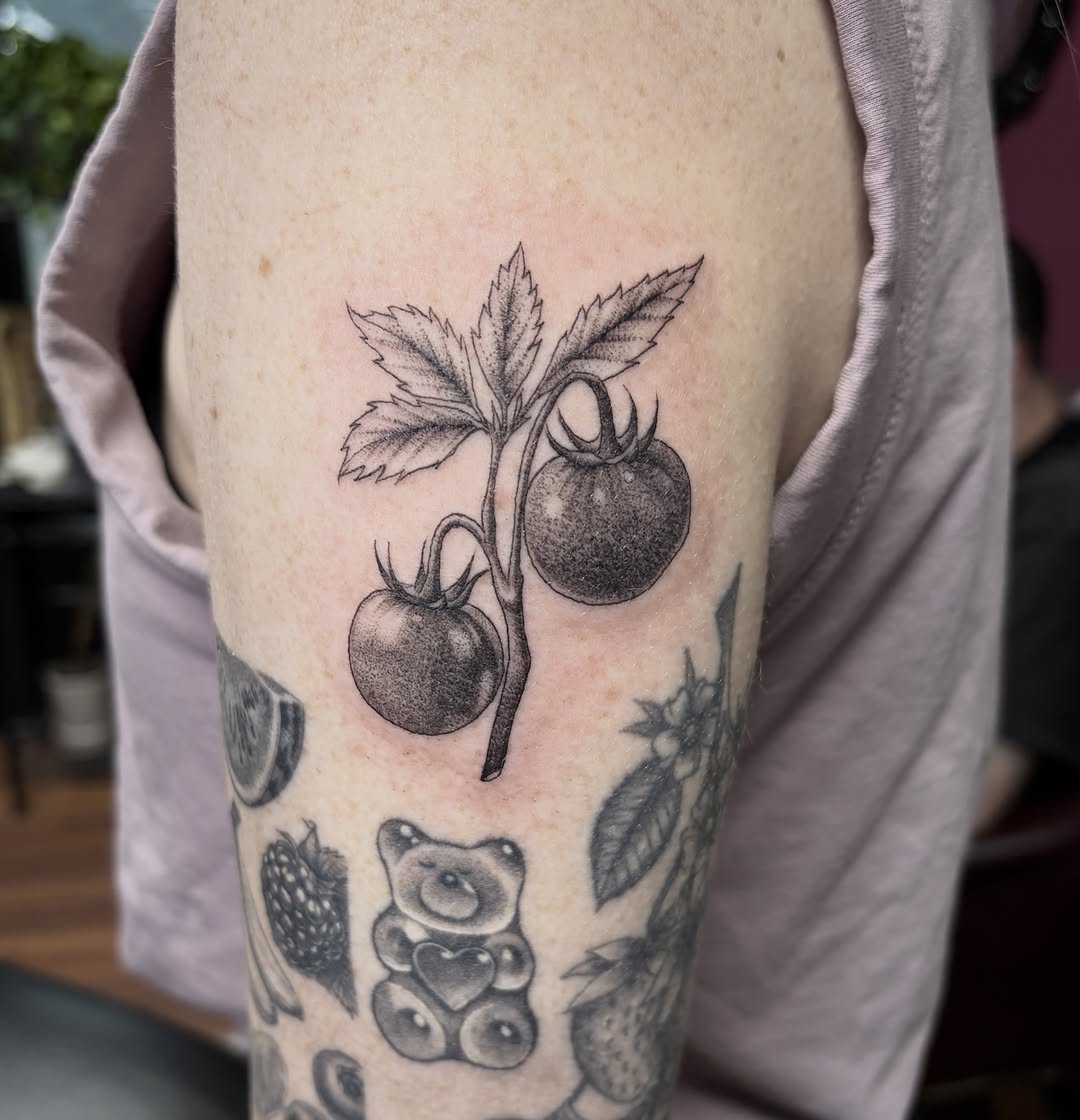 Tattoo by @kellidonegantattoos — illustrative, black_and_grey