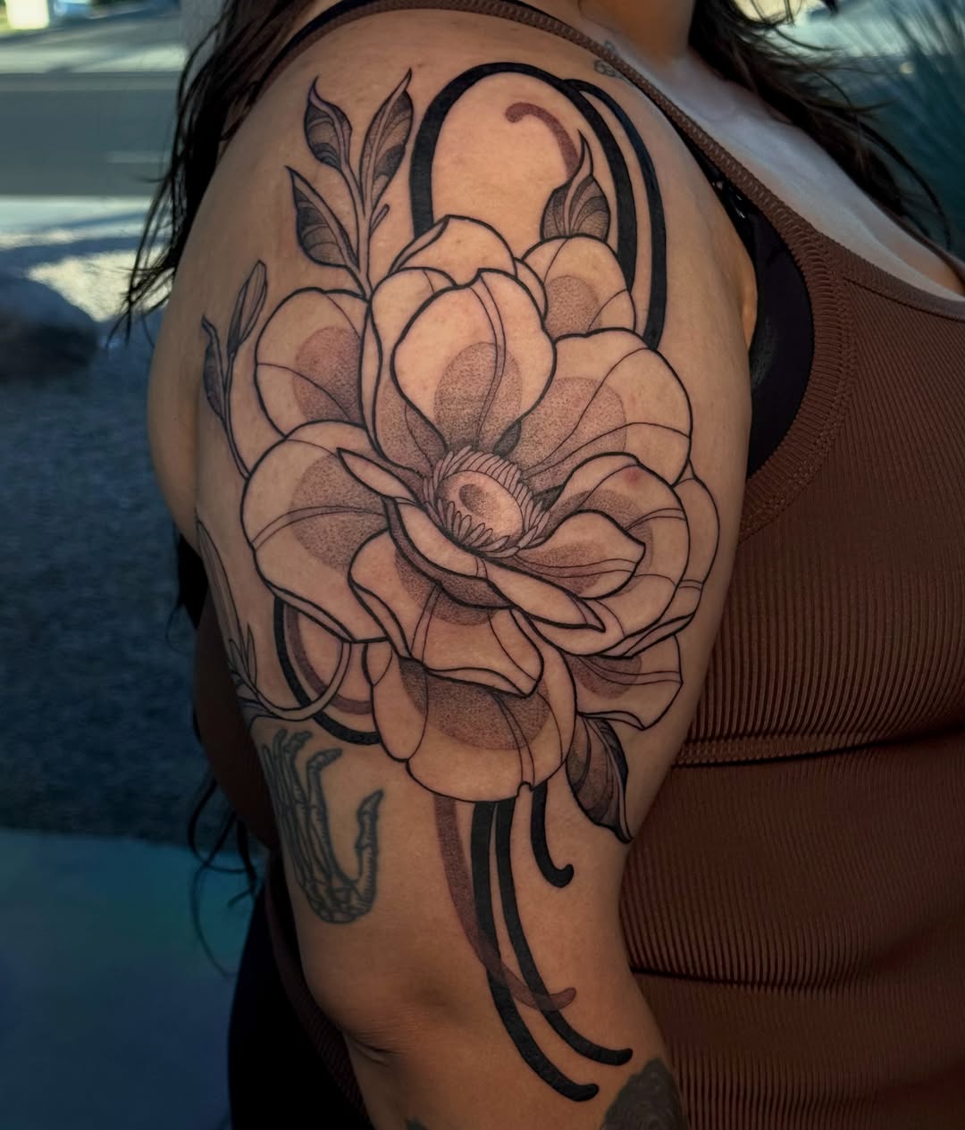 Tattoo by @livingsticker — black_and_grey, fine_line