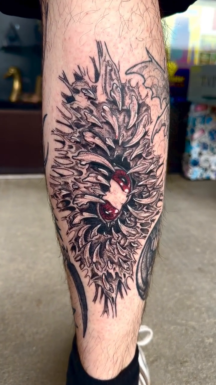 Tattoo by @kikis.inks — blackwork, geometric