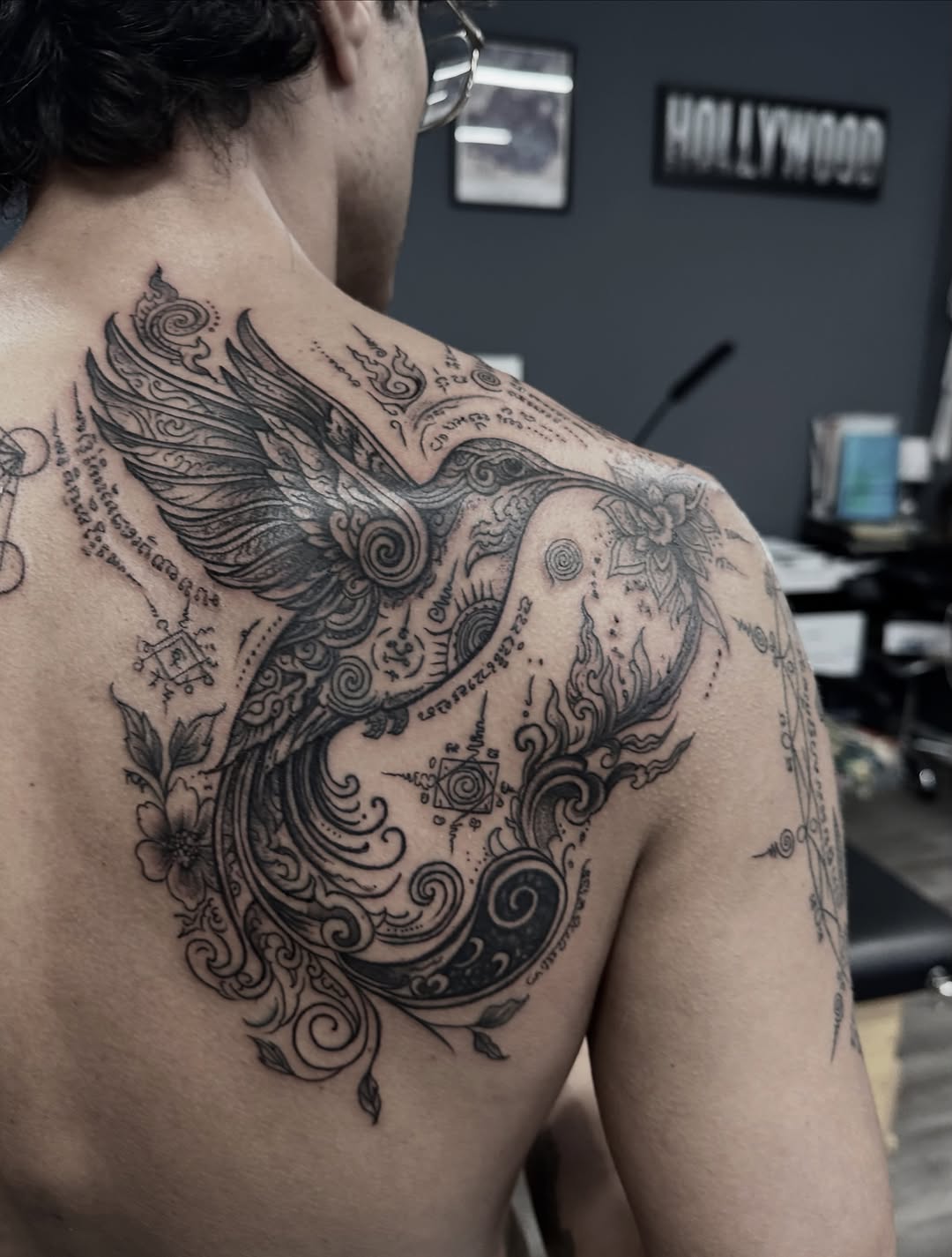 Tattoo by @miastattoo2 — blackwork