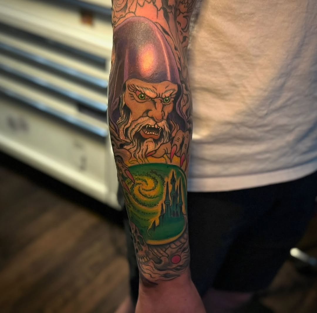 Tattoo by @xcujoxtattooer β new_school