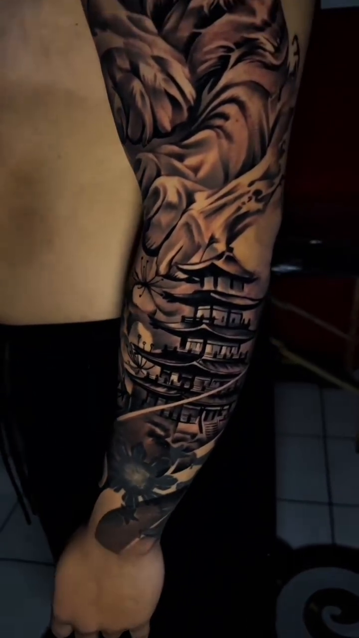 Tattoo by @ghostlytatz β japanese_irezumi, realism