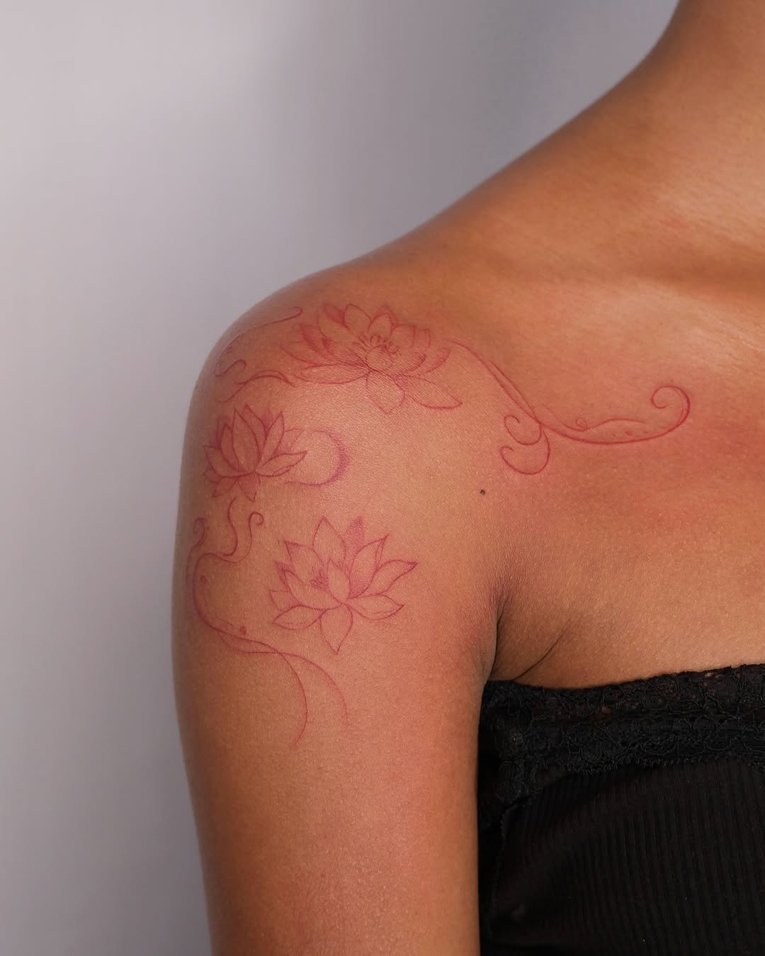 Tattoo by @mu.uutat — fine_line, illustrative