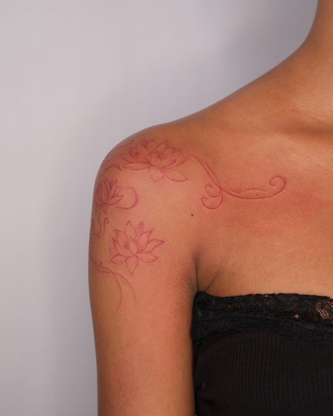 Tattoo by @mu.uutat — fine_line, illustrative