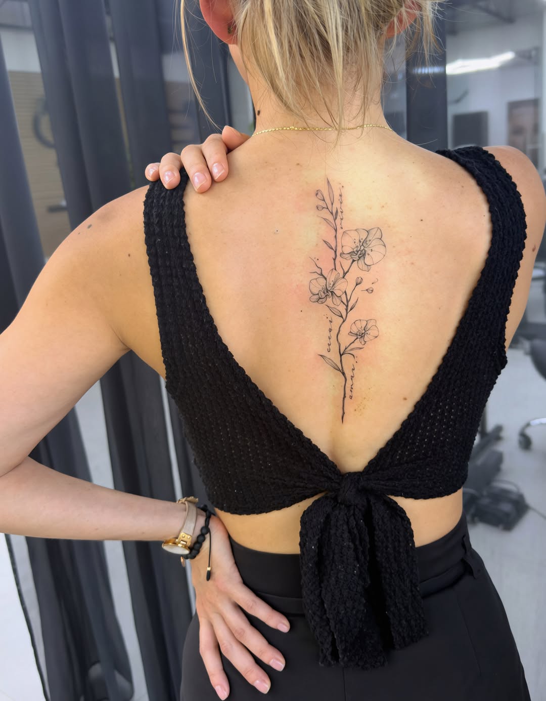 Tattoo by @allisson.lestudion20 — fine_line, lettering_script
