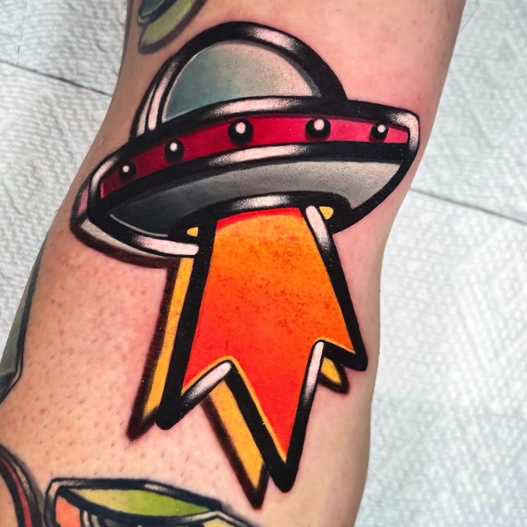 Tattoo by @delicate.dan — american_traditional