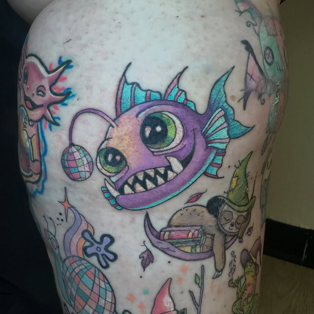 Tattoo by @samanthakellytattoos — new_school