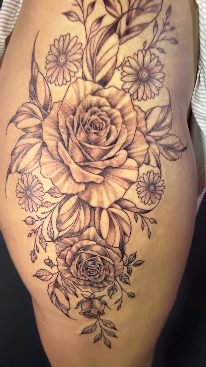 Tattoo by @borrowedparticles โ black_and_grey