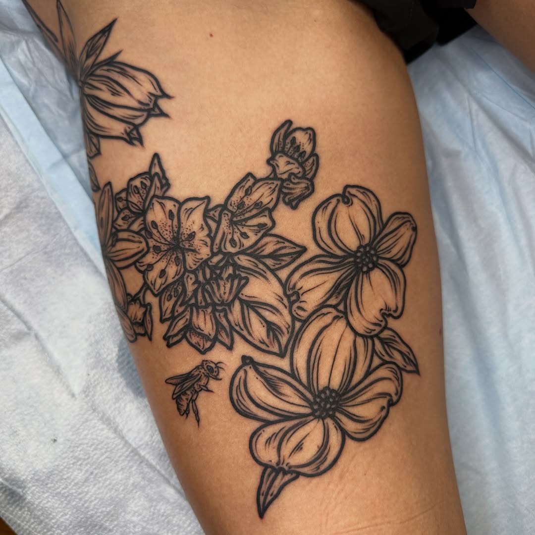 Tattoo by @rosalieocchino — fine_line, black_and_grey