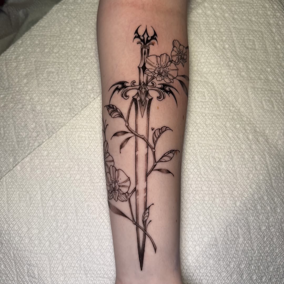 Tattoo by @gnat_art โ fine_line