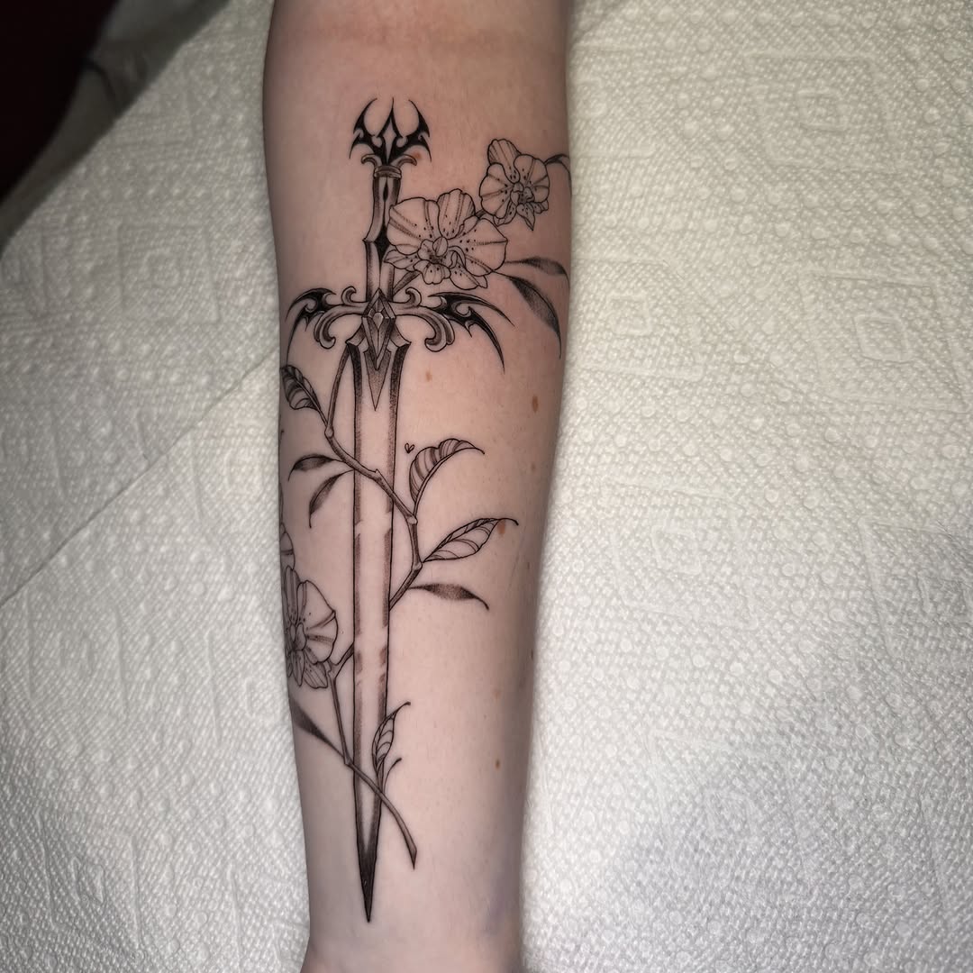 Tattoo by @gnat_art โ fine_line