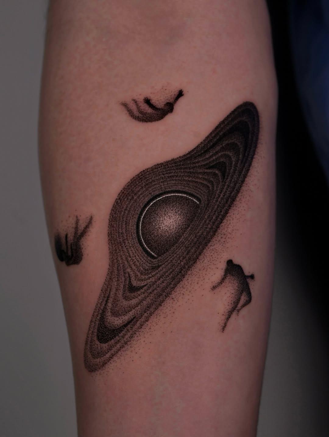 Tattoo by @koda.mode โ dotwork, illustrative