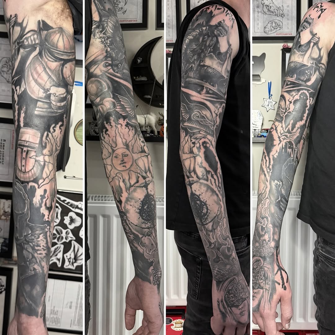 Tattoo by @electricxwarlock โ blackwork
