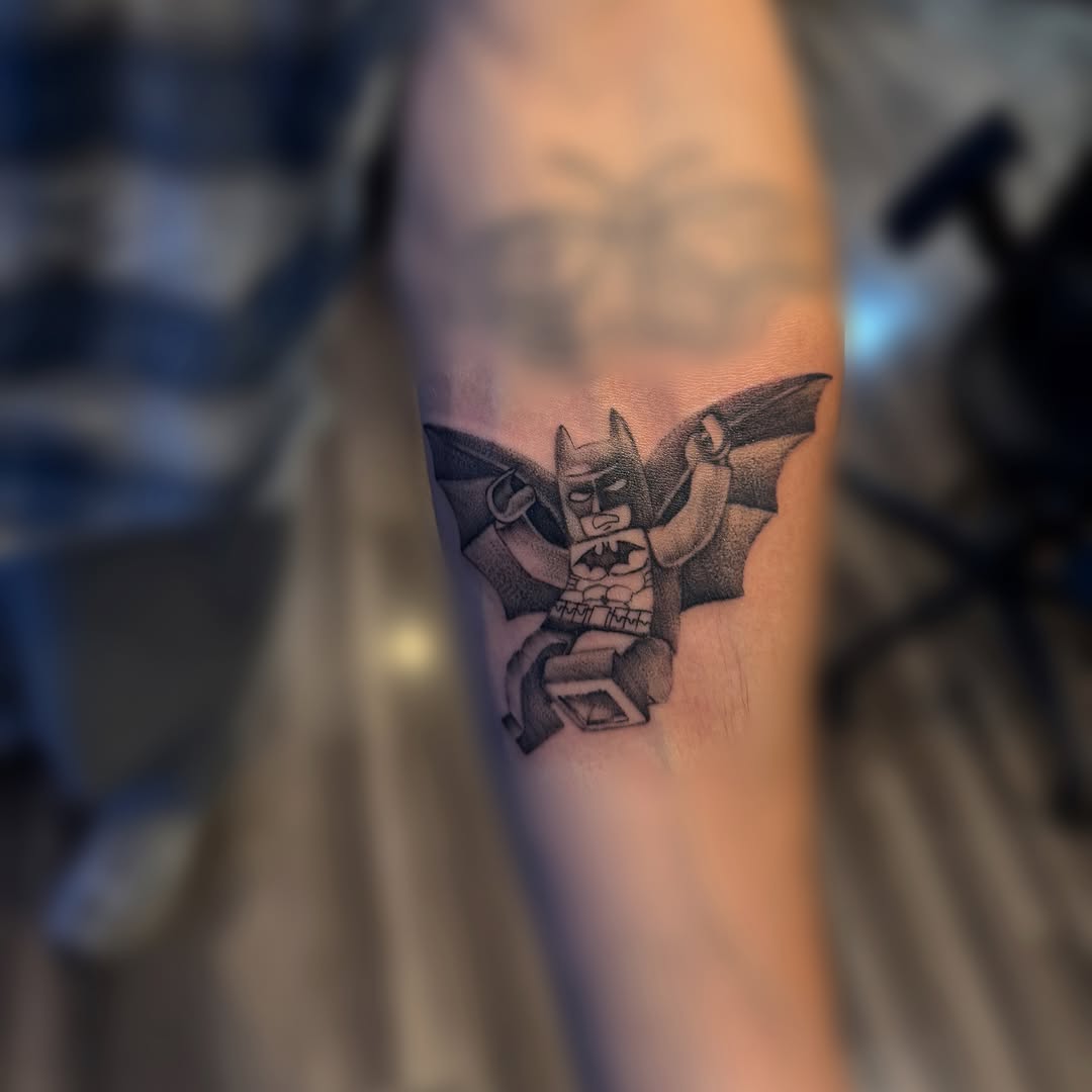 Tattoo by @josselynraetattoo — dotwork, realism