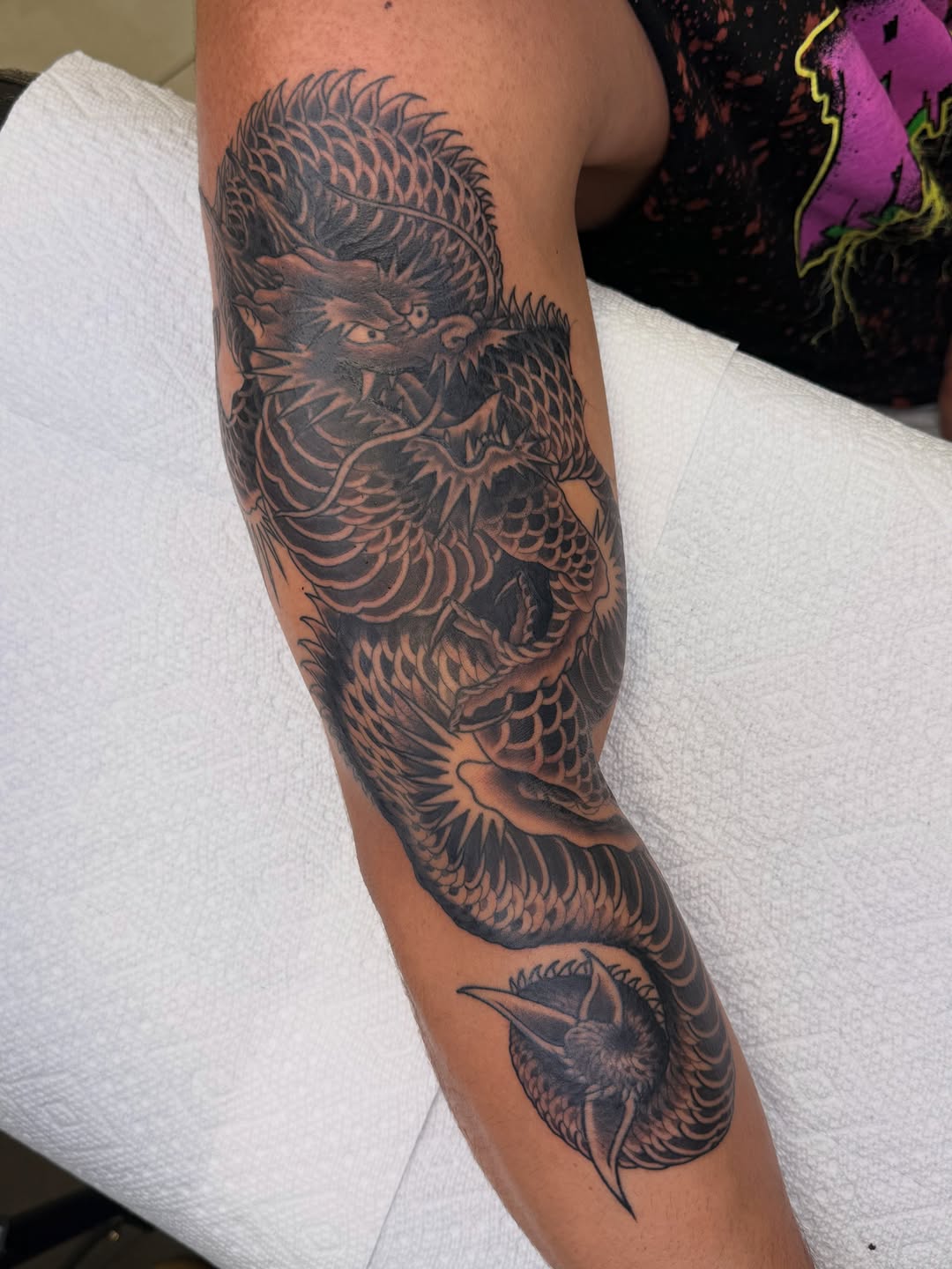 Tattoo by @yuriabreutattoo β japanese_irezumi, black_and_grey