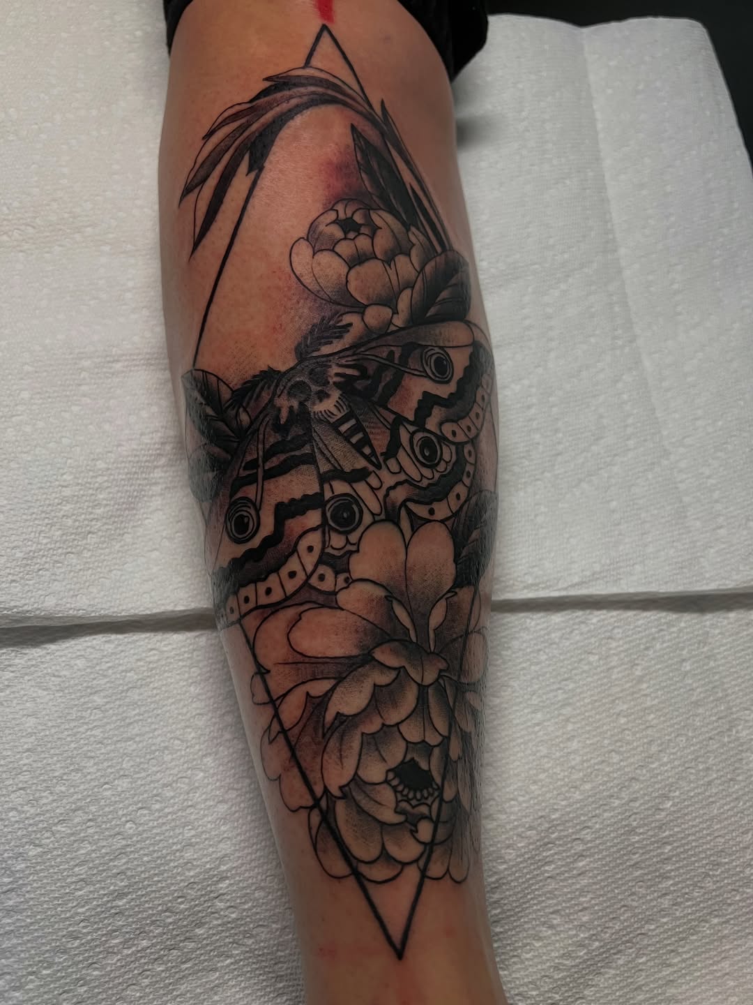 Tattoo by @h.gonzalez_tattoos โ black_and_grey, ornamental