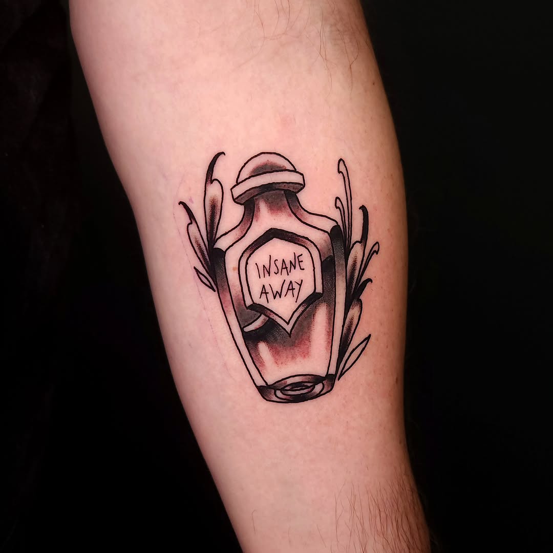 Tattoo by @yuhsintattoos โ american_traditional, illustrative