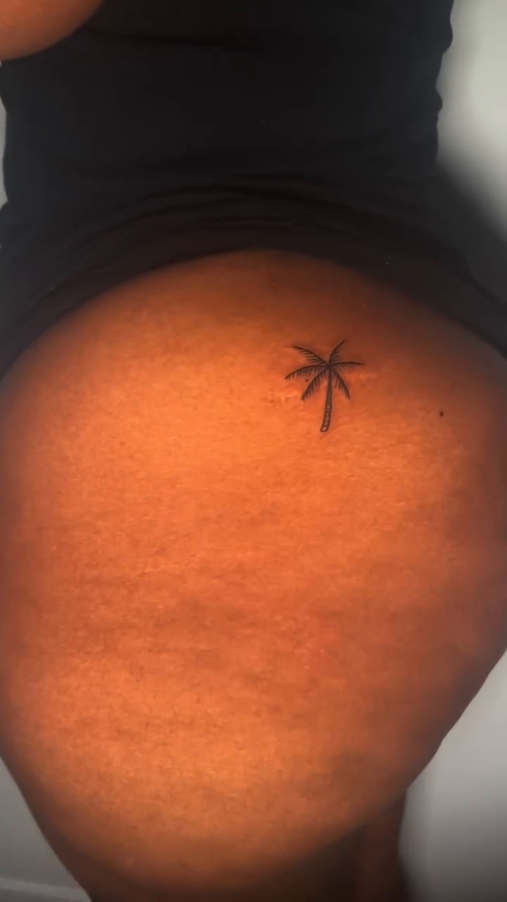 Tattoo by @mawlo1nk — fine_line, minimalist