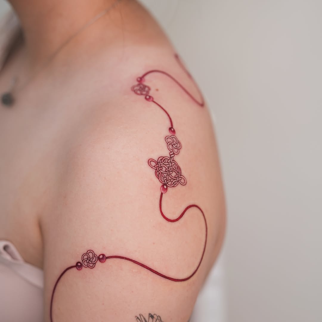 Tattoo by @nhiidles — fine_line, ornamental