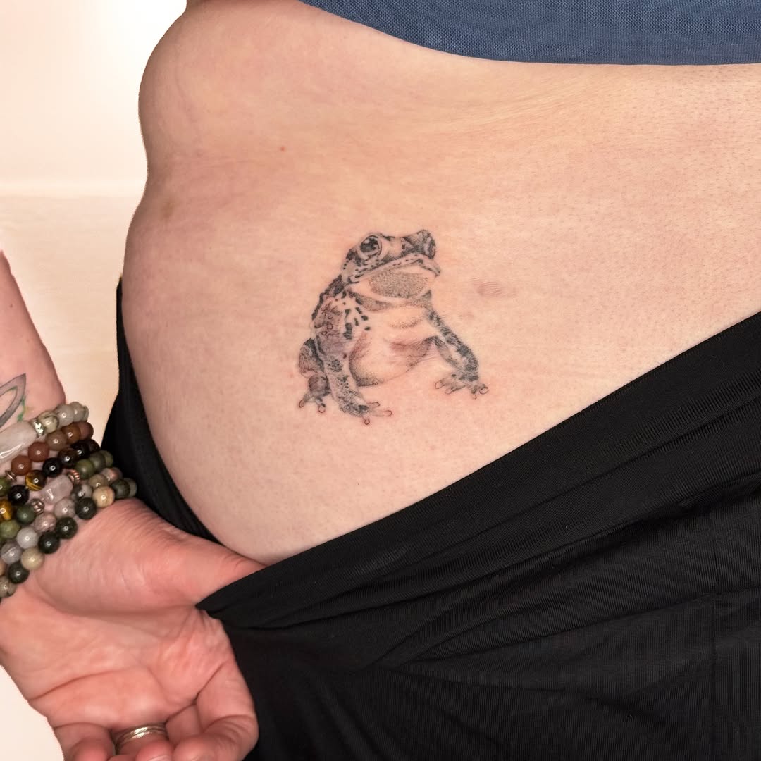 Tattoo by @marlomarquisetattoo β realism, black_and_grey