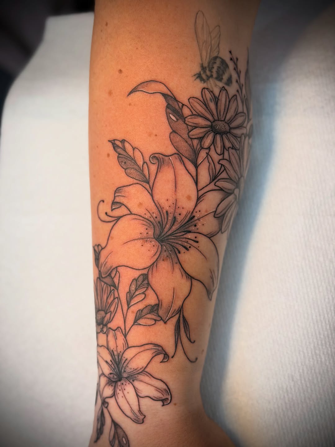 Tattoo by @inkedbyneet โ fine_line, black_and_grey
