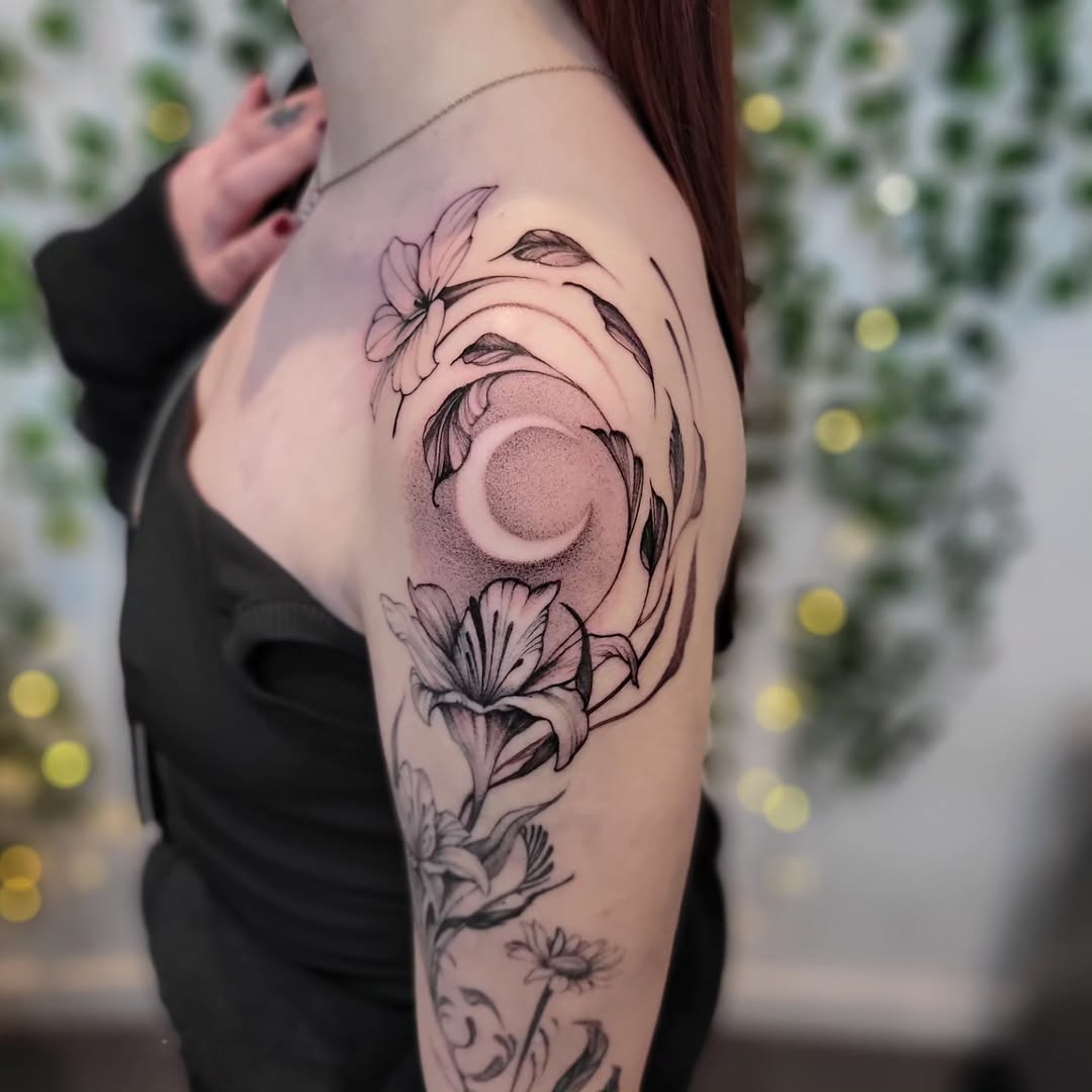 Tattoo by @tatt_uku — black_and_grey