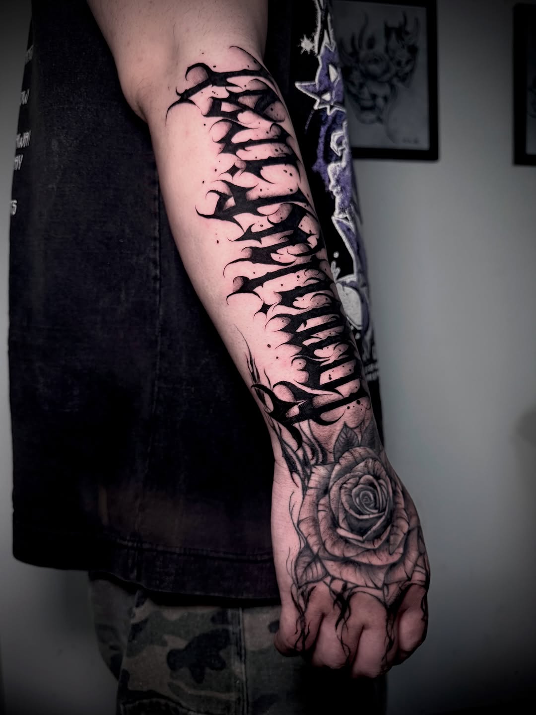 Tattoo by @_c._.yt_ โ blackwork, black_and_grey