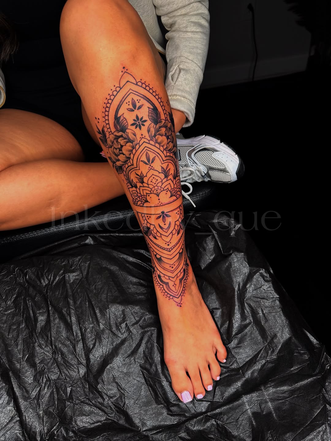 Tattoo by @inkedby_que — blackwork, ornamental