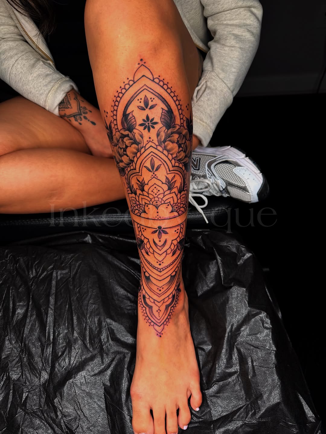 Tattoo by @inkedby_que — blackwork, ornamental