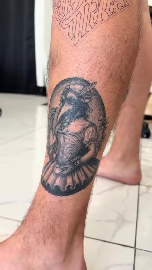 Tattoo by @7th_heaven_tattoo — black_and_grey, illustrative