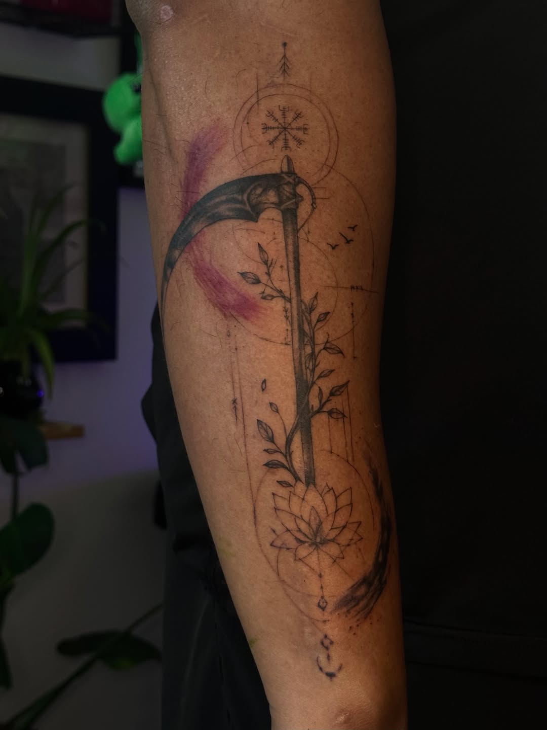 Tattoo by @nattheartist_ — illustrative, geometric