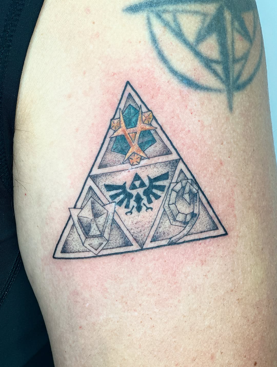 Tattoo by @gabymariatattoo — black_and_grey
