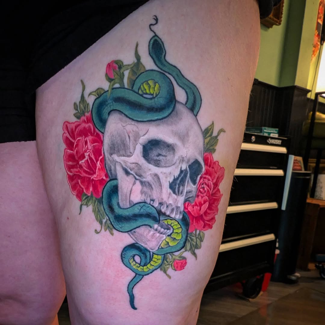 Tattoo by @ashtonallentattoo — realism