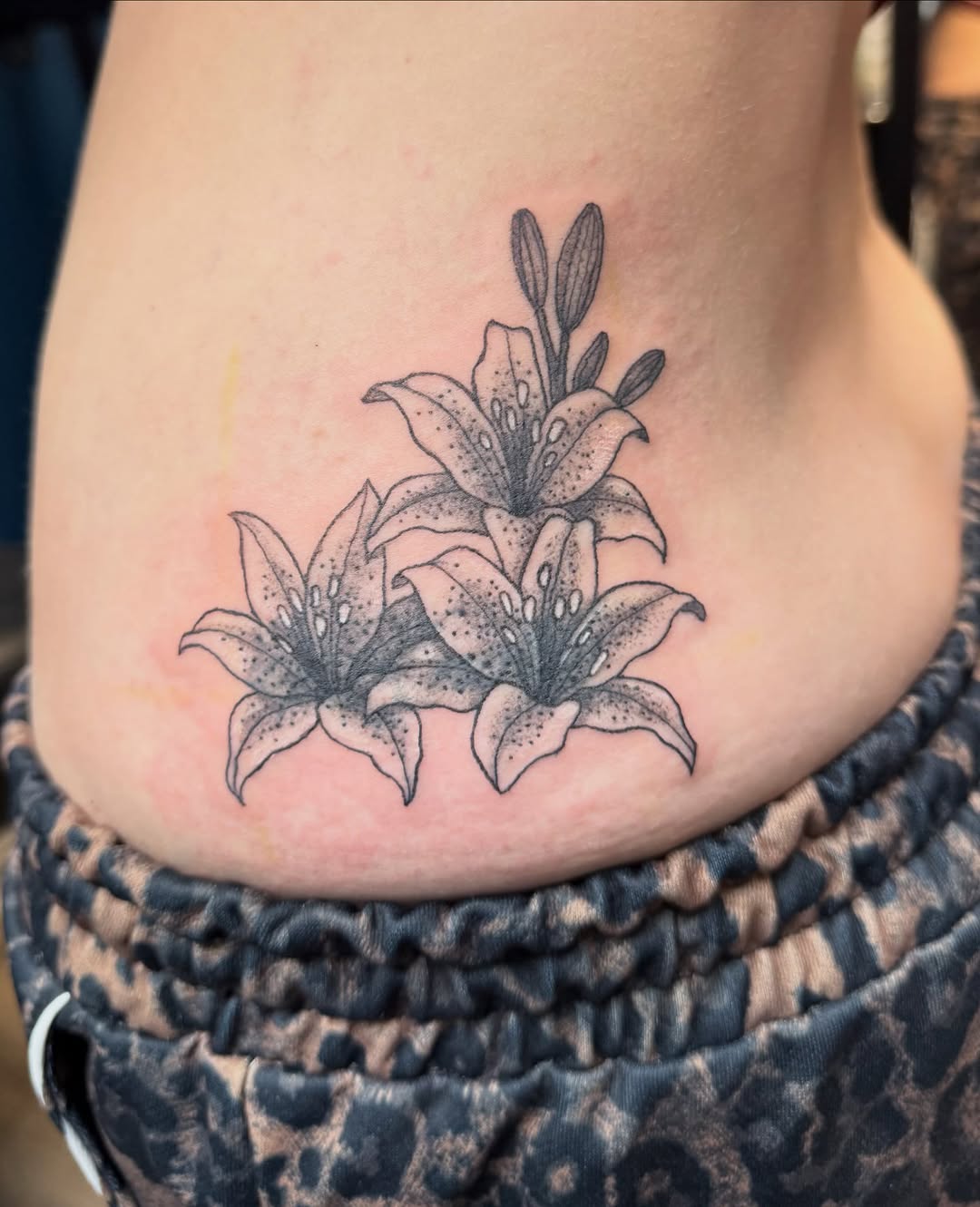 Tattoo by @admiralcarnage_10 โ fine_line, black_and_grey