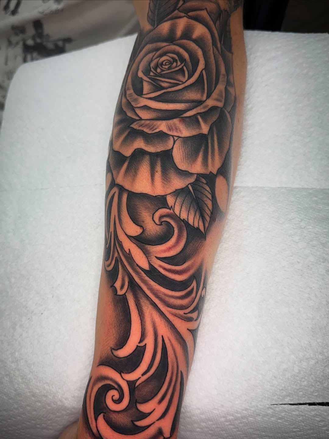 Tattoo by @junior_thetattooer — black_and_grey, realism
