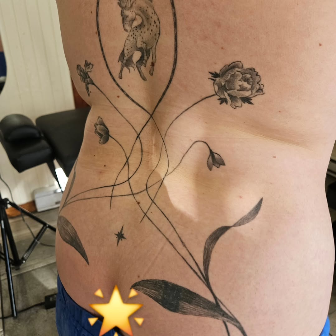 Tattoo by @ma.de.ligne — fine_line, black_and_grey