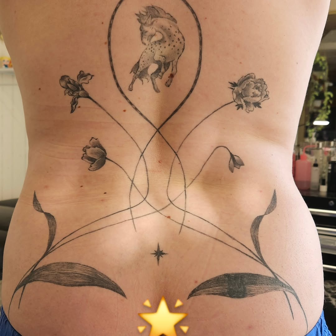 Tattoo by @ma.de.ligne — fine_line, illustrative