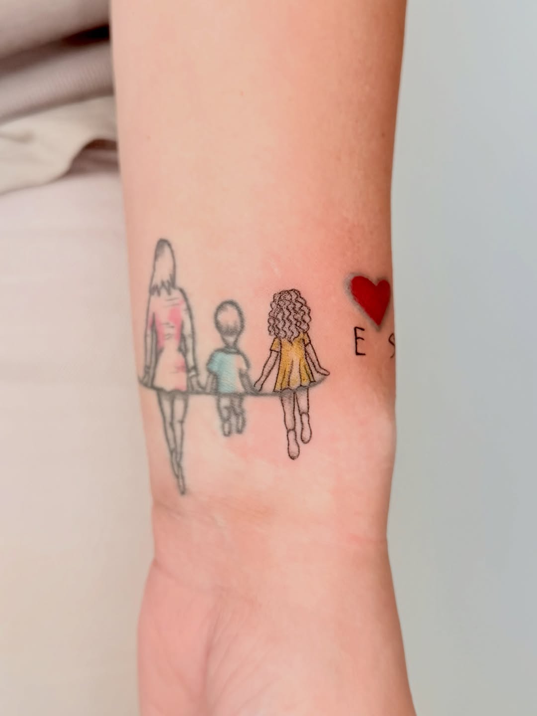 Tattoo by @tattoosbyalice โ fine_line